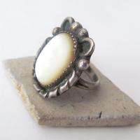 Sterling Silver & Mother of Pearl Ring - Vintage Southwestern Jewelry