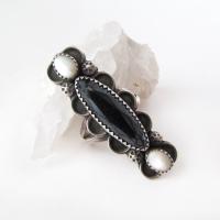 Vintage Southwestern Sterling Silver Ring with Faceted Hematite & Mother of Pearl 