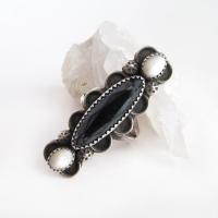 Vintage Southwestern Sterling Silver Ring with Faceted Hematite & Mother of Pearl 