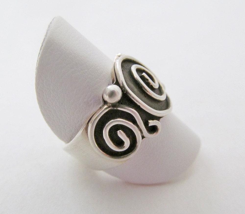 Sterling Silver Spiral Band Ring - Bold Unique Statement Jewelry for Everyday Wear