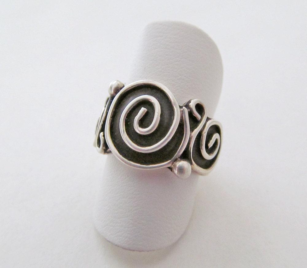 Sterling Silver Spiral Band Ring - Bold Unique Statement Jewelry for Everyday Wear