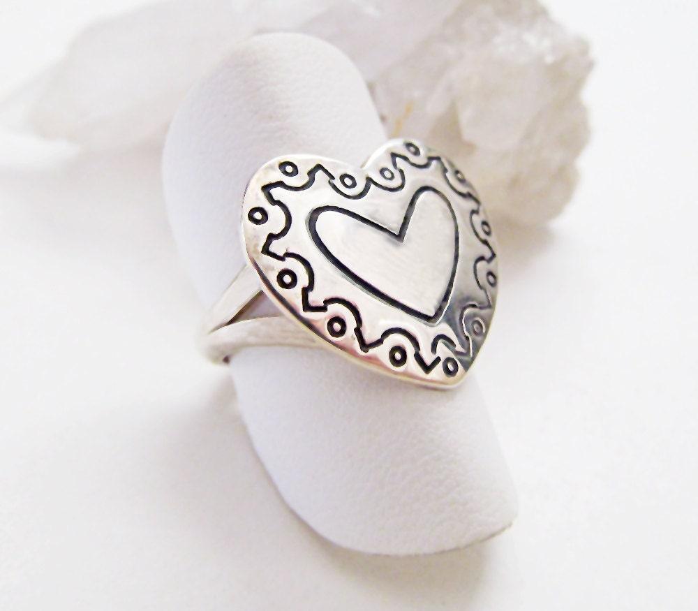 Sterling Silver Heart Shaped Ring - Romantic Jewelry Gifts for Wife / Mom / Girlfriend