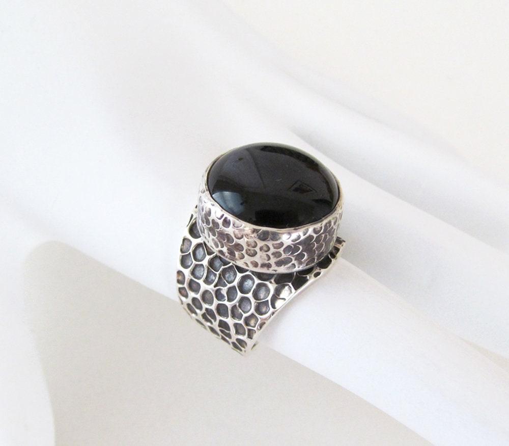 Hammered Thick Sterling Silver Band Ring with Black Onyx Gemstone