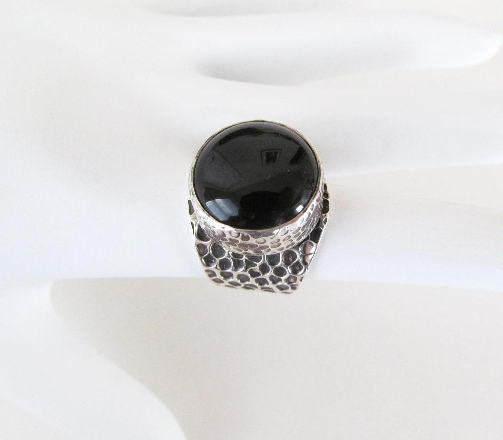 Hammered Thick Sterling Silver Band Ring with Black Onyx Gemstone