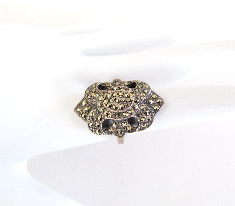 Sparkling Marcasite Art Deco Style Sterling Silver Ring - Vintage Flashy Bling Jewelry