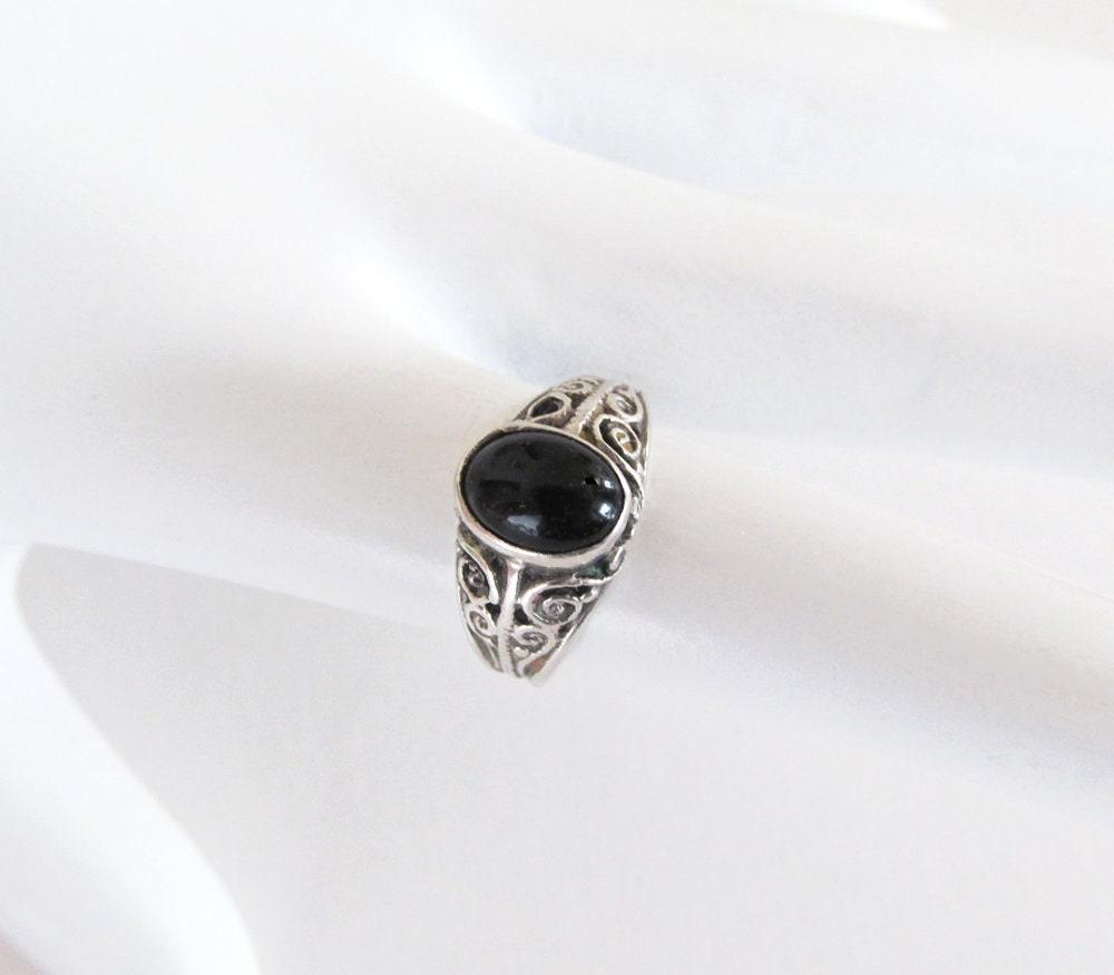 Dainty Sterling Silver Filigree Ring with Black Onyx Gemstone - Small Size Rings for Women