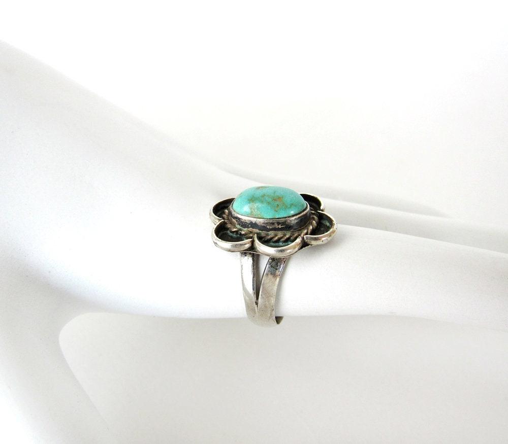 Sterling Silver Turquoise Ring Size 6 - Vintage Southwestern Turquoise Jewelry