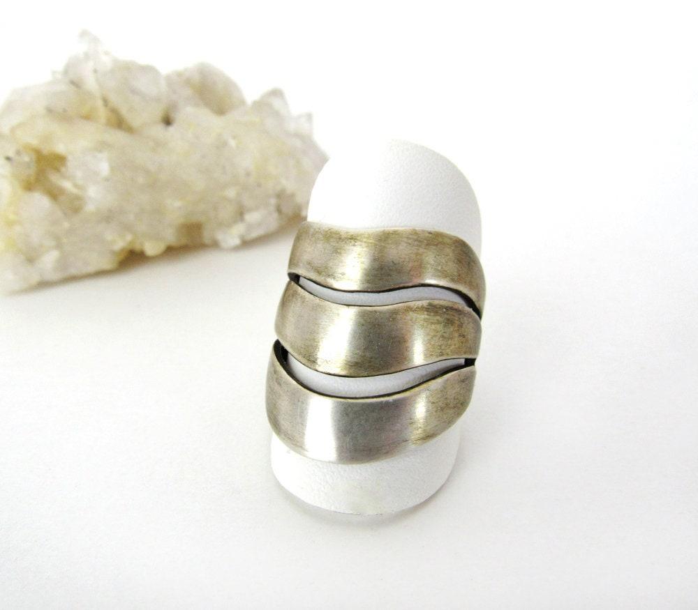 Oxidized Sterling Silver Ring with Triple Wavy Bands - Vintage Modernist Jewelry