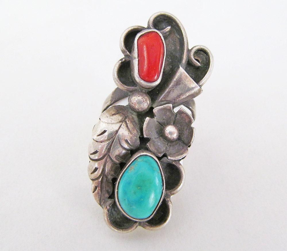 Big Bold Turquoise Sterling Silver Ring with Red Coral - Size 7-3/4" - Vintage Southwestern Jewelry