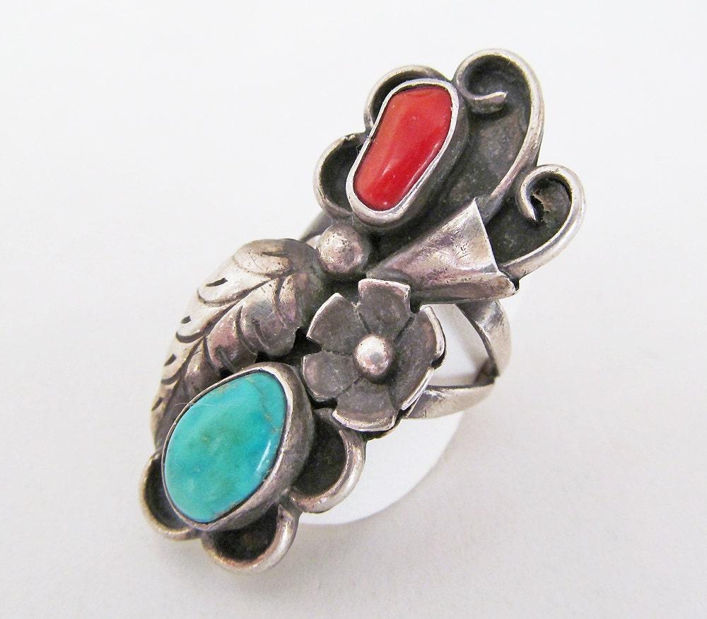 Big Bold Turquoise Sterling Silver Ring with Red Coral - Size 7-3/4" - Vintage Southwestern Jewelry