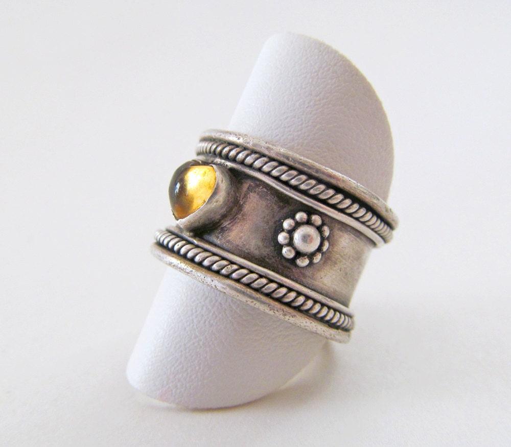Sterling Silver Band Ring with Heart Shaped Smoky Quartz Gemstone - Unique Vintage Rings for Women 