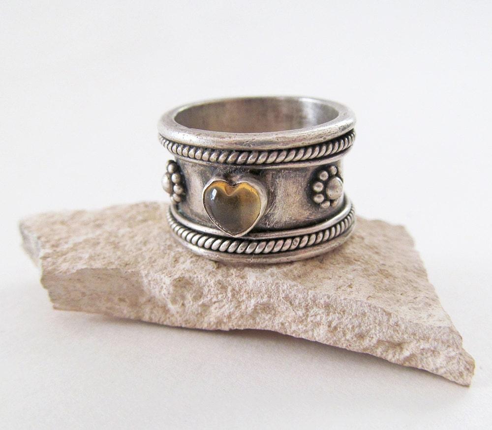 Sterling Silver Band Ring with Heart Shaped Smoky Quartz Gemstone - Unique Vintage Rings for Women 