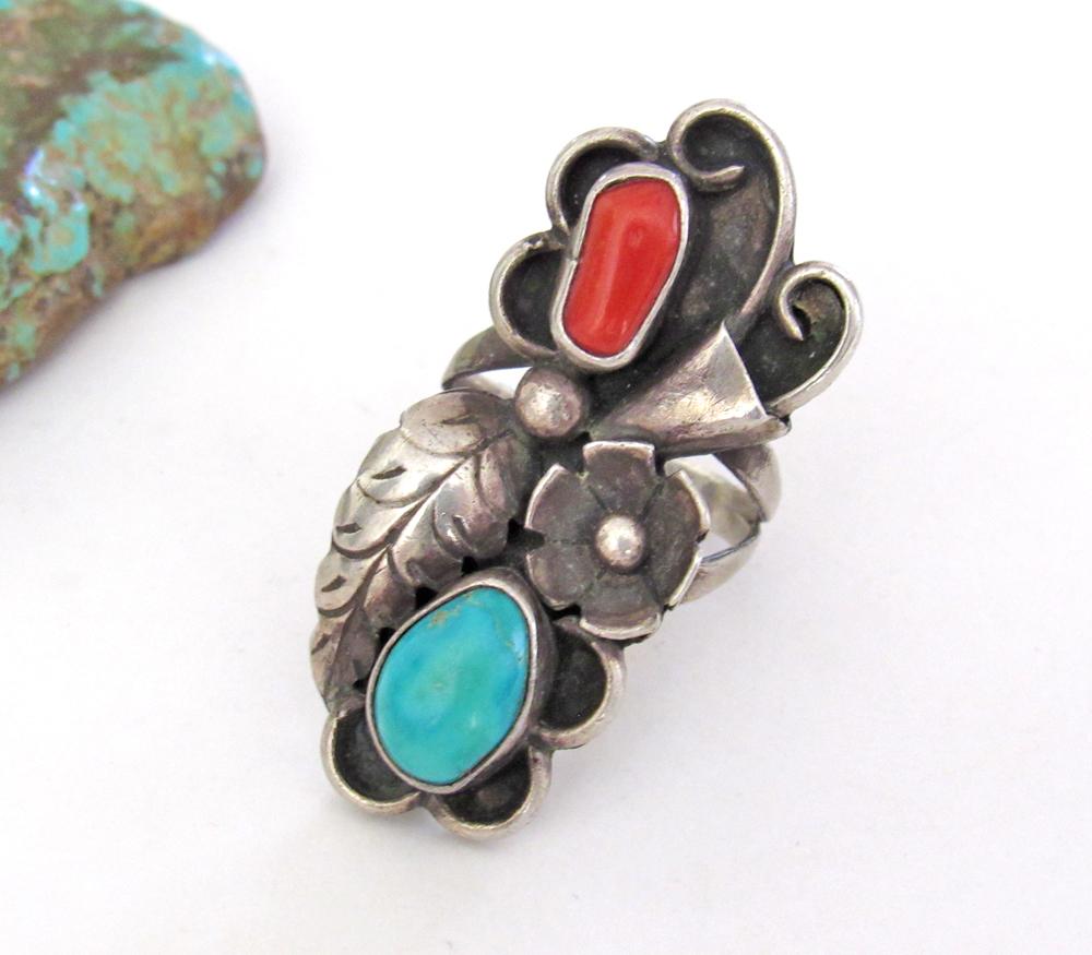 Big Bold Turquoise Sterling Silver Ring with Red Coral - Size 7-3/4" - Vintage Southwestern Jewelry