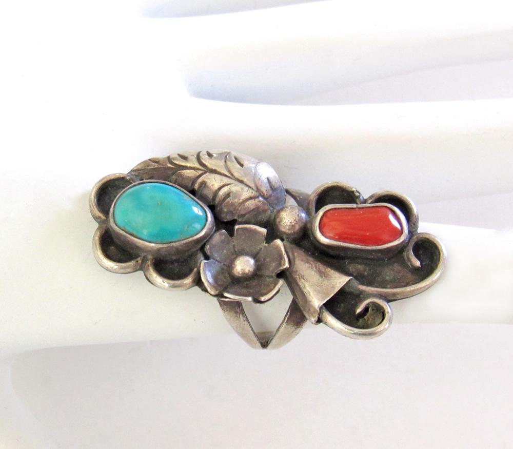 Big Bold Turquoise Sterling Silver Ring with Red Coral - Size 7-3/4" - Vintage Southwestern Jewelry