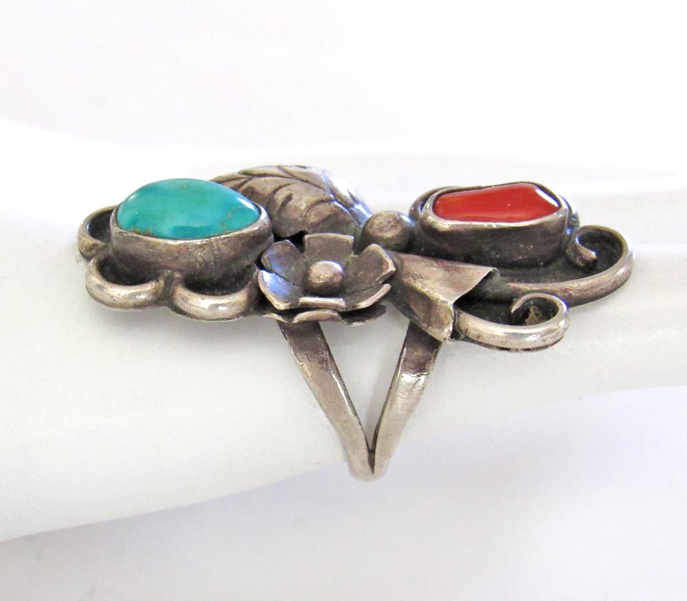 Big Bold Turquoise Sterling Silver Ring with Red Coral - Size 7-3/4" - Vintage Southwestern Jewelry