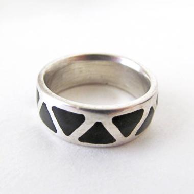 Sterling Silver Band Ring with Inlaid Black Onyx Stones - Silver Stackable Ring