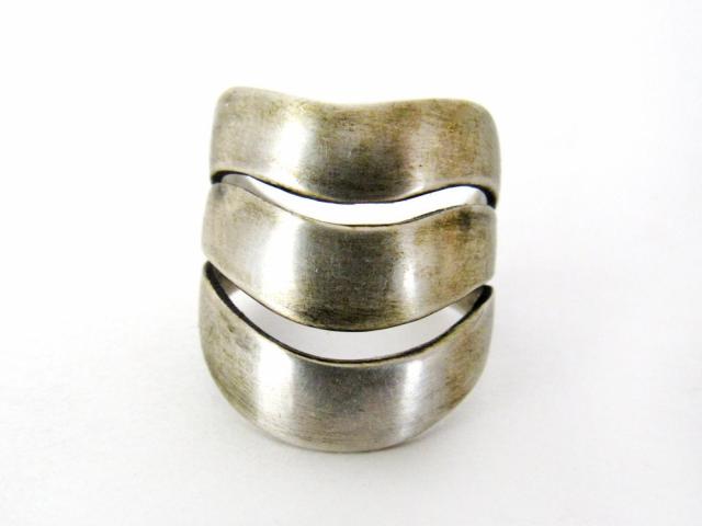 Oxidized Sterling Silver Ring with Triple Wavy Bands - Vintage Modernist Jewelry
