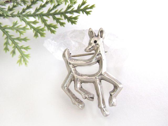 Solid Sterling Silver Reindeer Pin - Holiday Christmas Jewelry Gifts for Animal Lovers